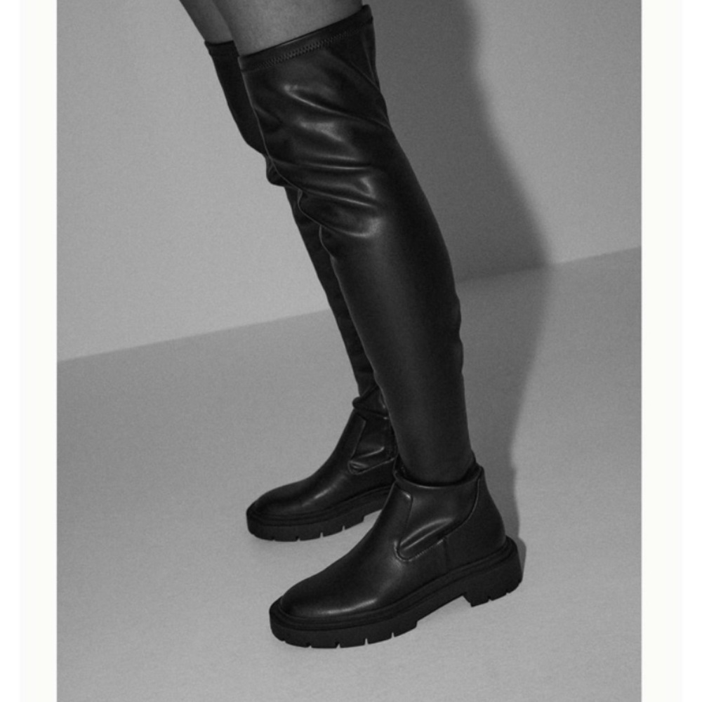 NWOT Zara Black Thigh High Flat Boots!!!